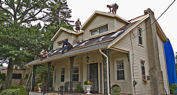 Best Emergency Roof Repair  in Tunica, MS